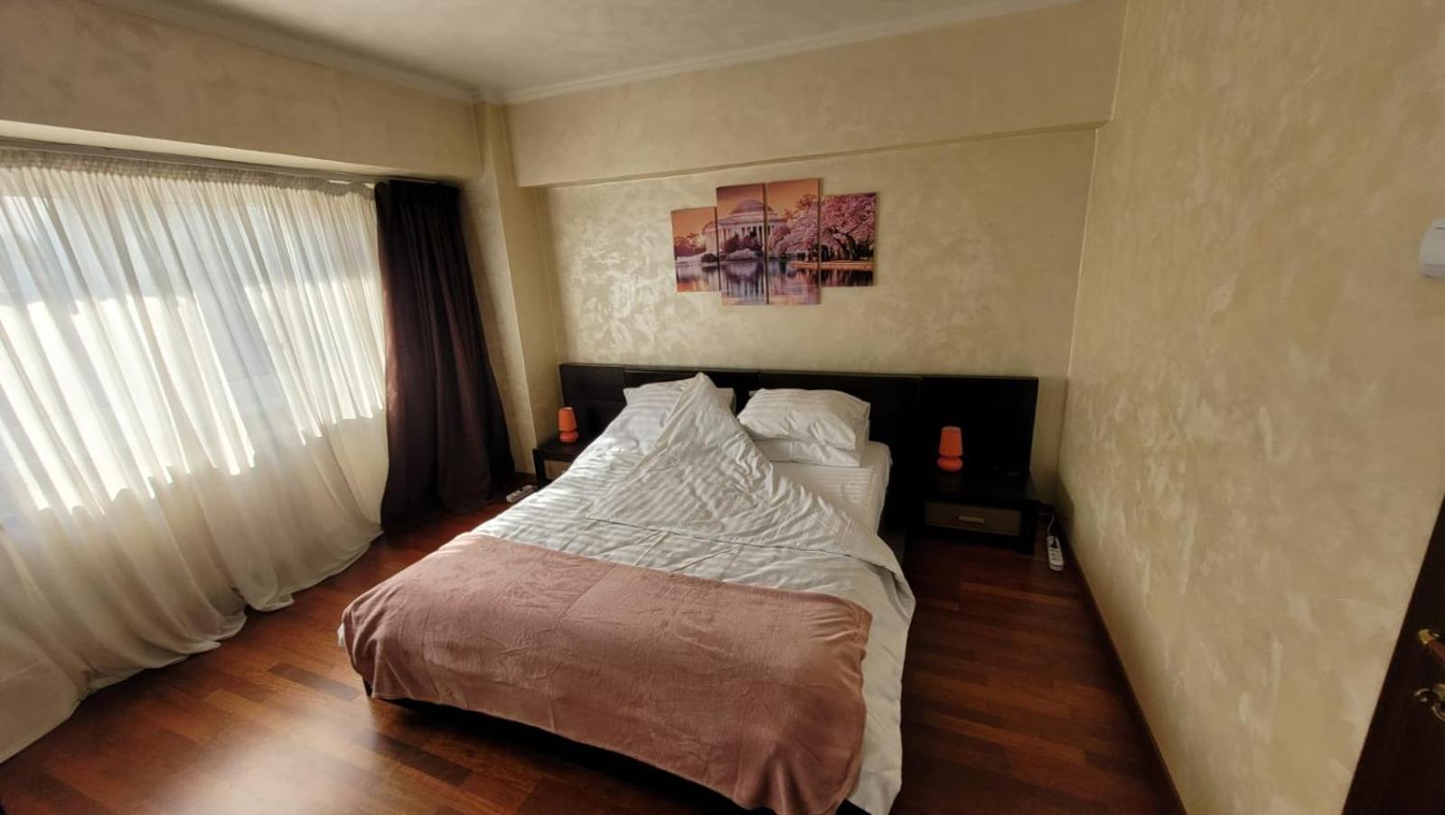 Downtown Apartment *